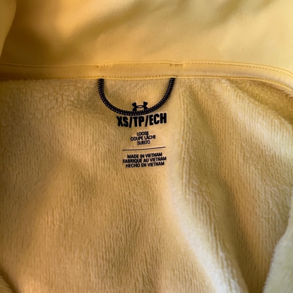 Underarmour super cozy hoodie - Picture 3 of 3